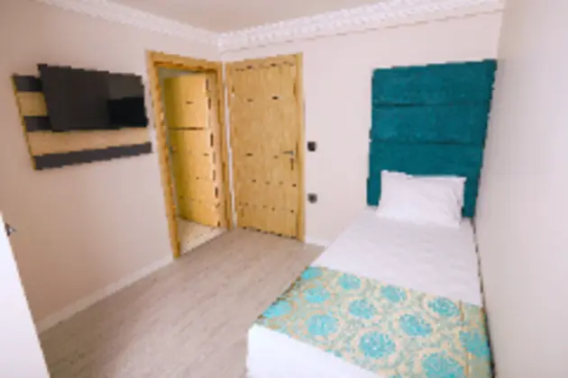 Connection Room,Kara Manzaralı,Klimalı