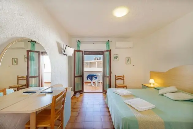 Tek Büyük Yataklı Oda, 1 Çift Kişilik veya 2 Tek Kişilik Yatak, Balkon, Zemin Kat