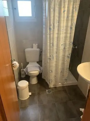 Basic Tek Büyük veya İki Ayrı Yataklı Oda