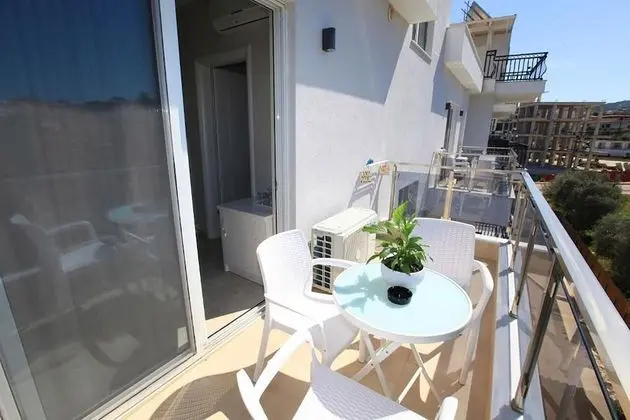 Dört Kişilik Oda, Balkon