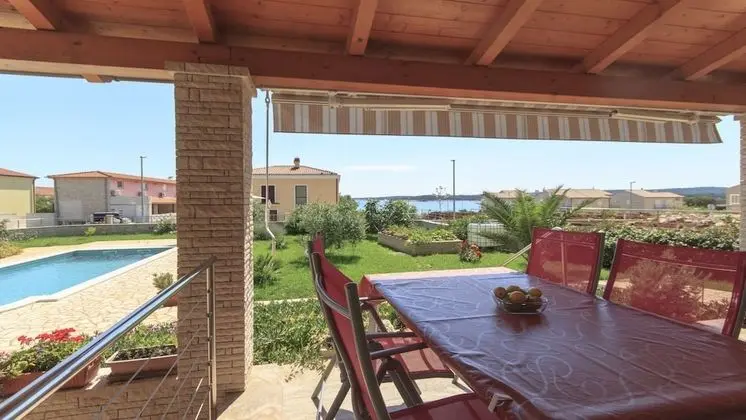 Villa, Kişiye Özel Havuzlu