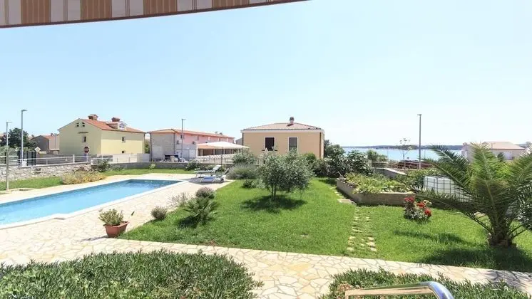 Villa, Kişiye Özel Havuzlu