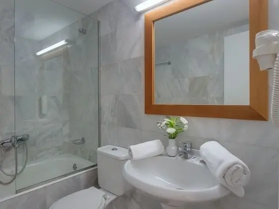 One Bedroom Apartment with Sea View