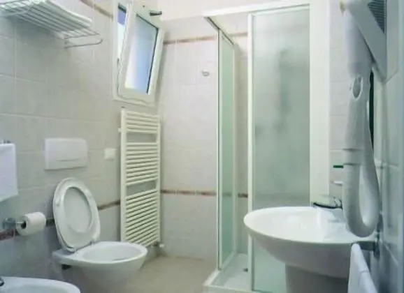 Standard Tek Büyük veya İki Ayrı Yataklı Oda