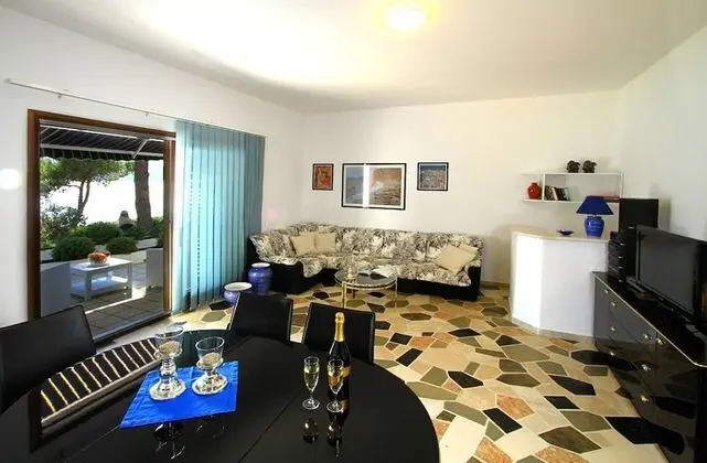 Villa, Deniz Manzaralı