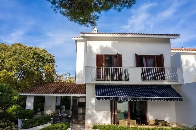 Villa, Deniz Manzaralı