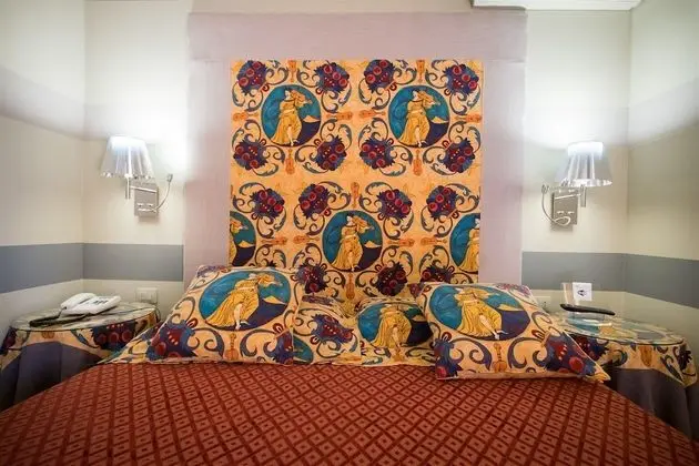 Comfort Tek Büyük Yataklı Oda