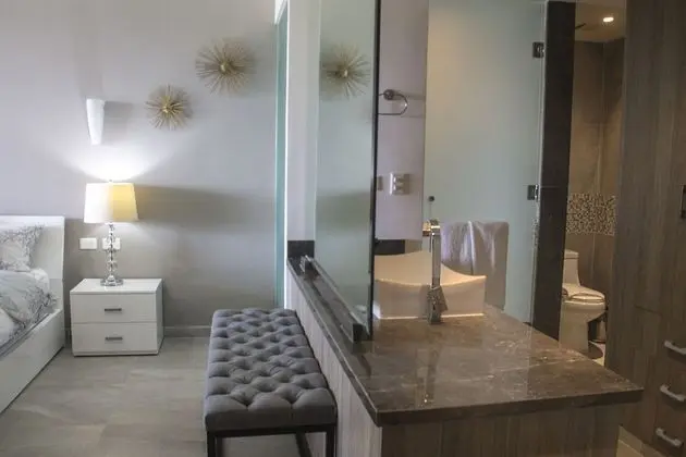 Elite Apartment, Terrace, City View with Beach Club Access