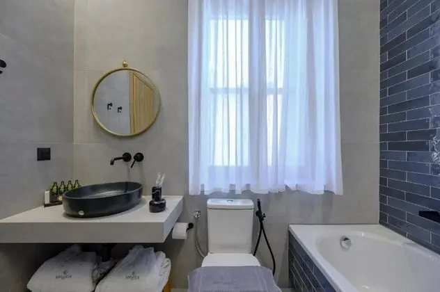 Deluxe Stüdyo Süit