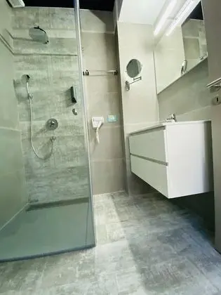 Executive Üç Kişilik Oda