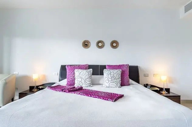 Casa Oasis - Two Bedroom Suite Swim Out , Garden View