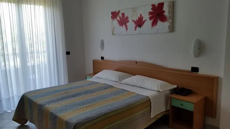 Classic Tek Büyük veya İki Ayrı Yataklı Oda, Balkon