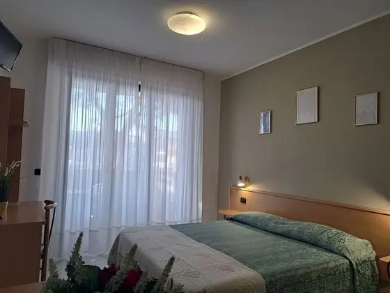 Classic Tek Büyük veya İki Ayrı Yataklı Oda, Balkon