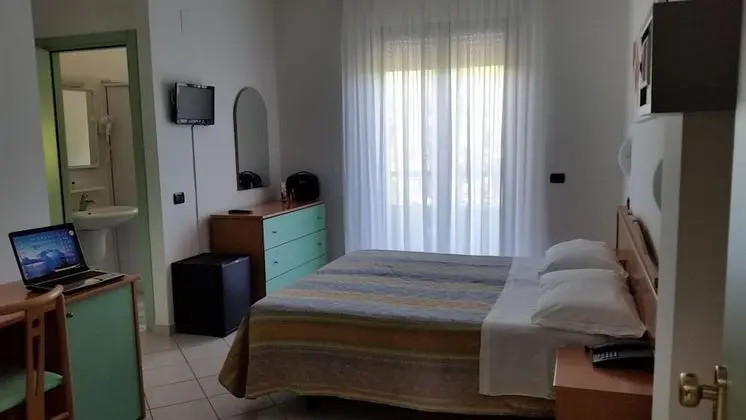 Classic Tek Büyük veya İki Ayrı Yataklı Oda, Balkon