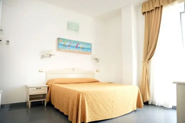 Standard Tek Büyük veya İki Ayrı Yataklı Oda