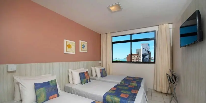 Quarto Iracema Triplo