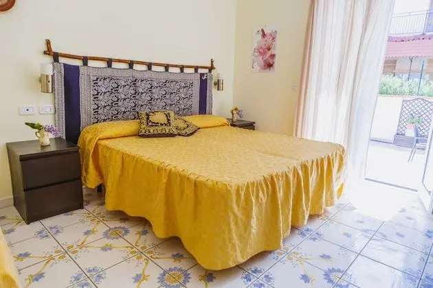 Deluxe Üç Kişilik Oda