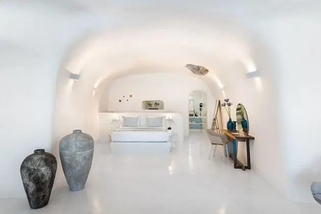 Cave Villa with outdoor heated plunge pool