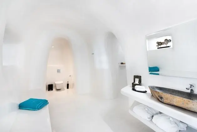 Cave Villa with outdoor heated plunge pool