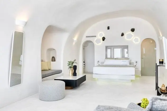 Junior Suite with outdoor heated plunge pool with jets (2 pax)