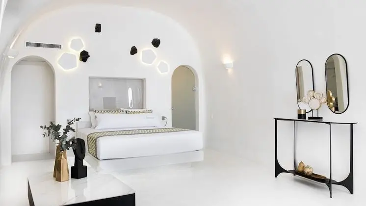 Junior Suite with outdoor heated plunge pool with jets (2 pax)