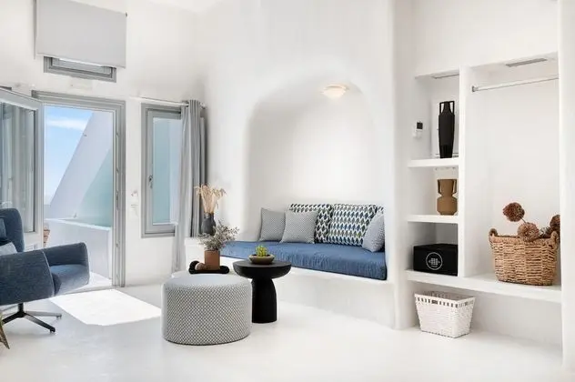 Junior Suite with outdoor heated plunge pool with jets (2 pax)