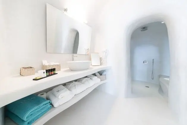 Junior Suite with outdoor heated plunge pool with jets (2 pax)