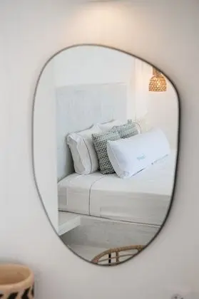 Premium Suite with cave heated plunge pool with jets