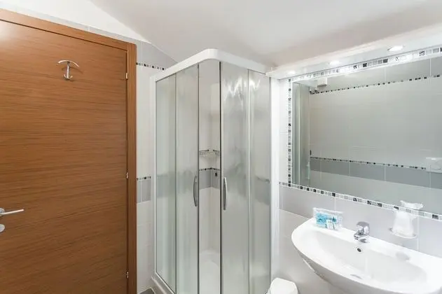 Economy Tek Büyük Yataklı Oda, Balkon
