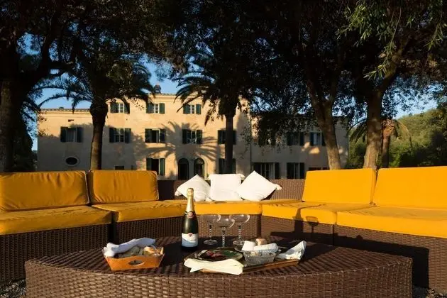 Villa, Sigara İçilebilir