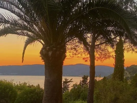 Villa, Sigara İçilebilir