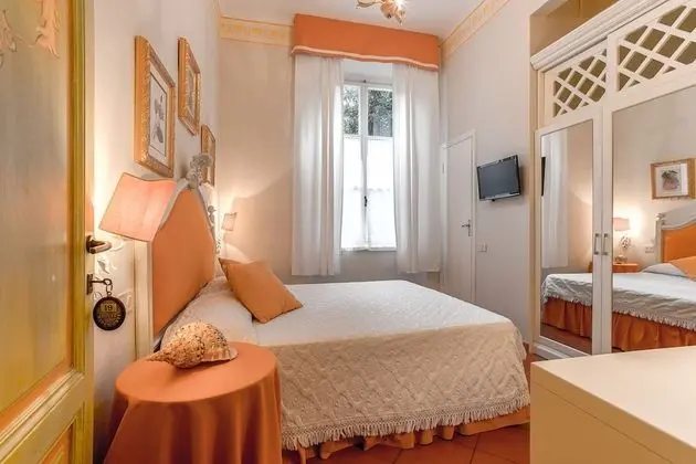 Basic Tek Büyük Yataklı Oda