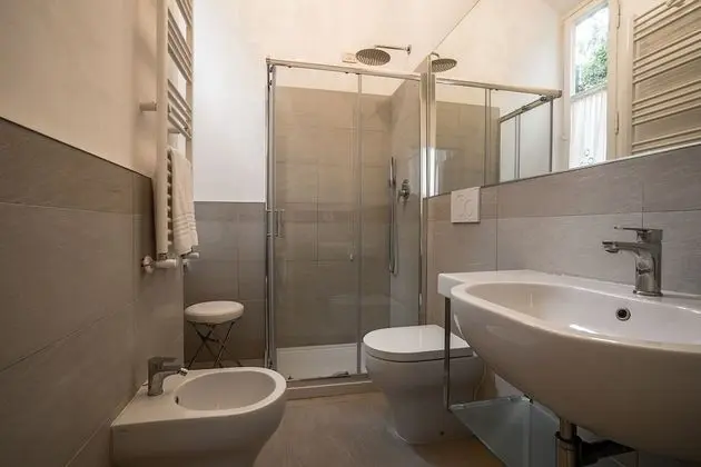 Basic Tek Büyük Yataklı Oda