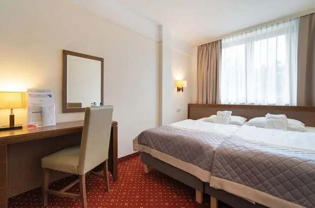 Tek Büyük veya İki Ayrı Yataklı Oda