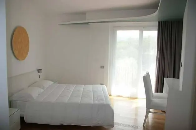 Basic Tek Büyük Yataklı Oda, Birden Çok Yatak