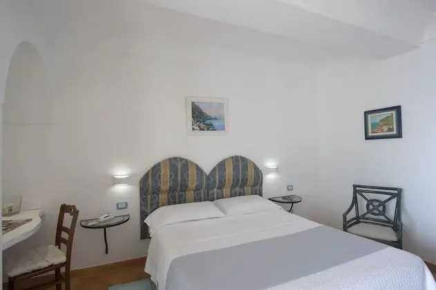 Deluxe Tek Büyük Yataklı Oda, Veranda, Deniz Manzaralı