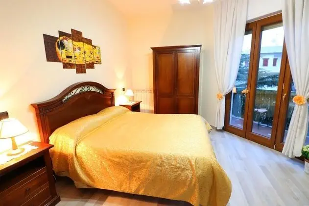 Tek Büyük Yataklı Oda (Posillipo)