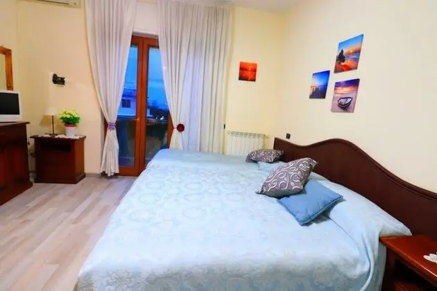Üç Kişilik Oda (Vesuvio)