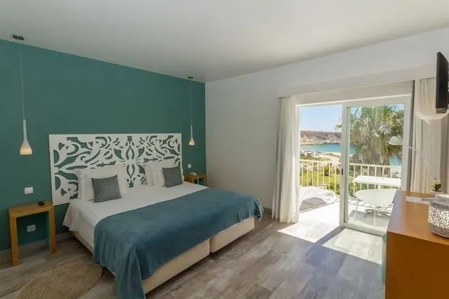Tek Büyük Yataklı Oda, Balkon, Deniz Manzaralı