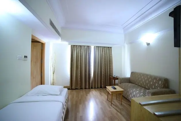 Family Üç Kişilik Oda, Şehir Manzaralı