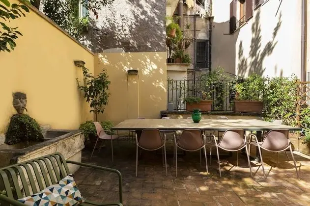 Apart Daire, Birden Çok Yatak Odası (21 people)