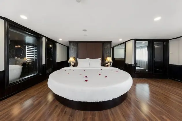 Luxury Oda, 1 En Büyük (King) Boy Yatak, Balkon, Koy Manzaralı