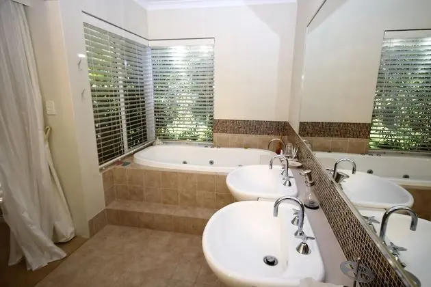 Luxury Oda, 1 En Büyük (King) Boy Yatak, Bahçe Manzaralı (Cowaramup)