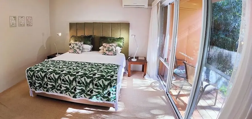 Luxury Oda, 1 En Büyük (King) Boy Yatak, Bahçe Manzaralı (Ellenbrook)