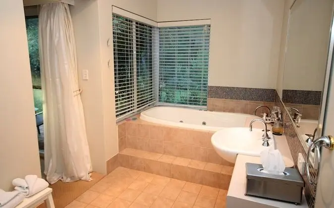 Luxury Oda, 1 En Büyük (King) Boy Yatak, Bahçe Manzaralı (Wallcliffe)