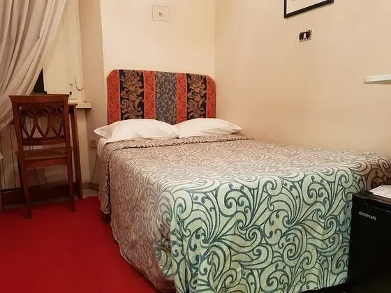 Economy Tek Büyük Yataklı Oda