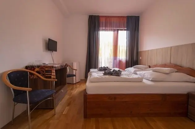 Standard Tek Büyük Yataklı Oda