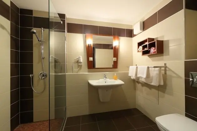 Deluxe Tek Büyük Yataklı Oda, 1 En Büyük (King) Boy Yatak, Sigara İçilmez