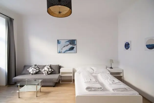 Gigantic City Apartment