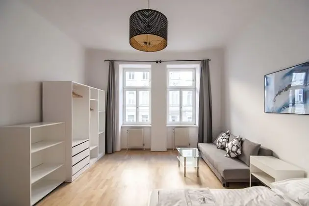 Gigantic City Apartment